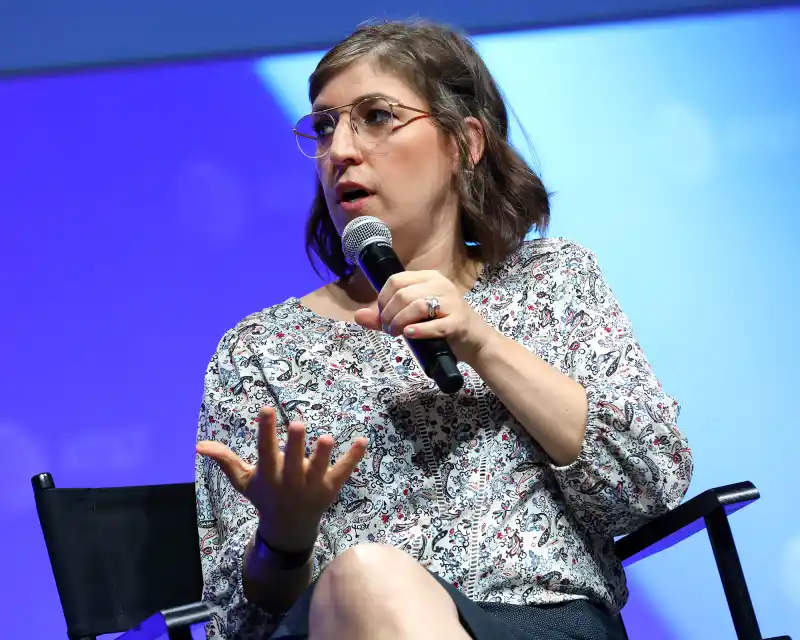 Mayim Bialik Addresses Speculation That She's Anti-Vax: 'That Upsets Me'