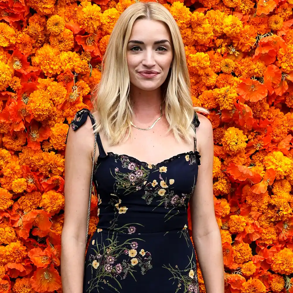 New Secrets! Ginny & Georgia's Brianne Howey Spills on 'Dark' Season 2