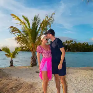 Paris Hilton New Husband Carter Reum Enjoy Tropical Honeymoon