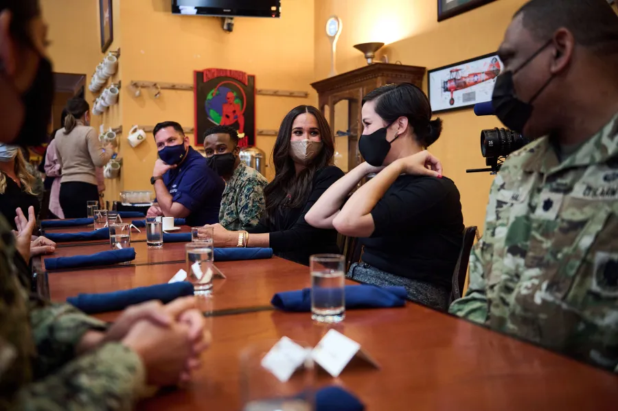 Prince Harry and Meghan Markle Visited Military Service Members at Veterans Day Luncheon 02