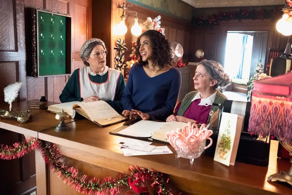 Rachel Dratch Ana Gasteyer React Kate McKinnon SNL Exit Rumors