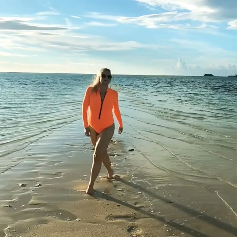 Rebel Wilson Has the Ultimate ‘Baywatch’ Moment in Sexy One-Piece: Watch