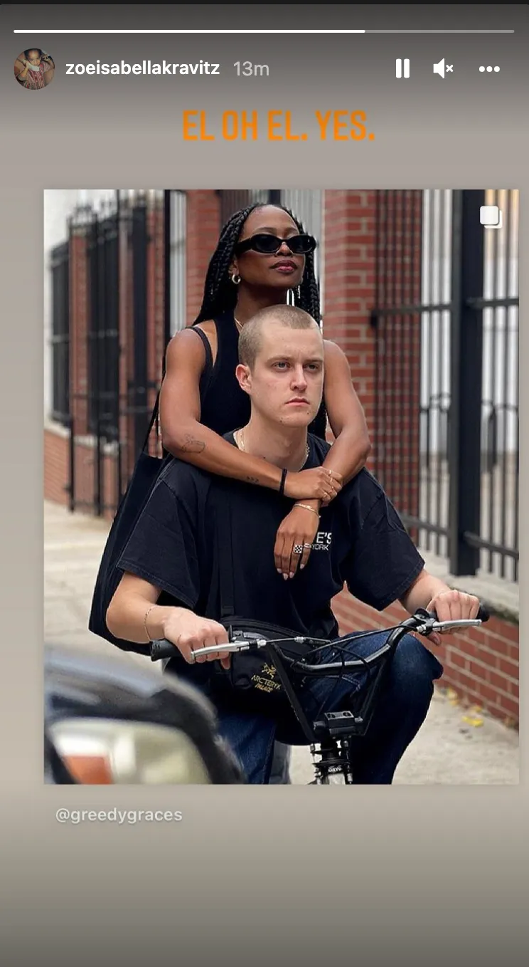 Zoe Kravitz Approves of Fan&rsquo;s Couple Costume of Her and Boyfriend Channing Tatum&rsquo;s Bike PDA