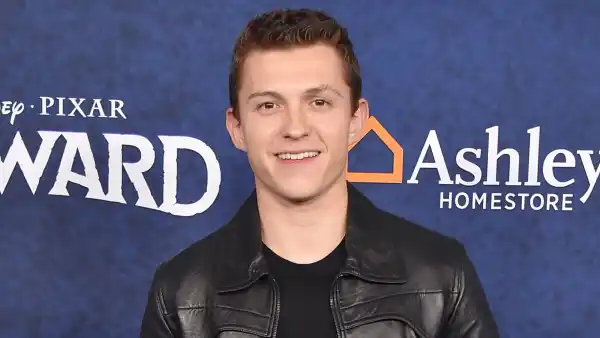 Still Swinging Tom Holland Wont Quit Spider Man Franchise