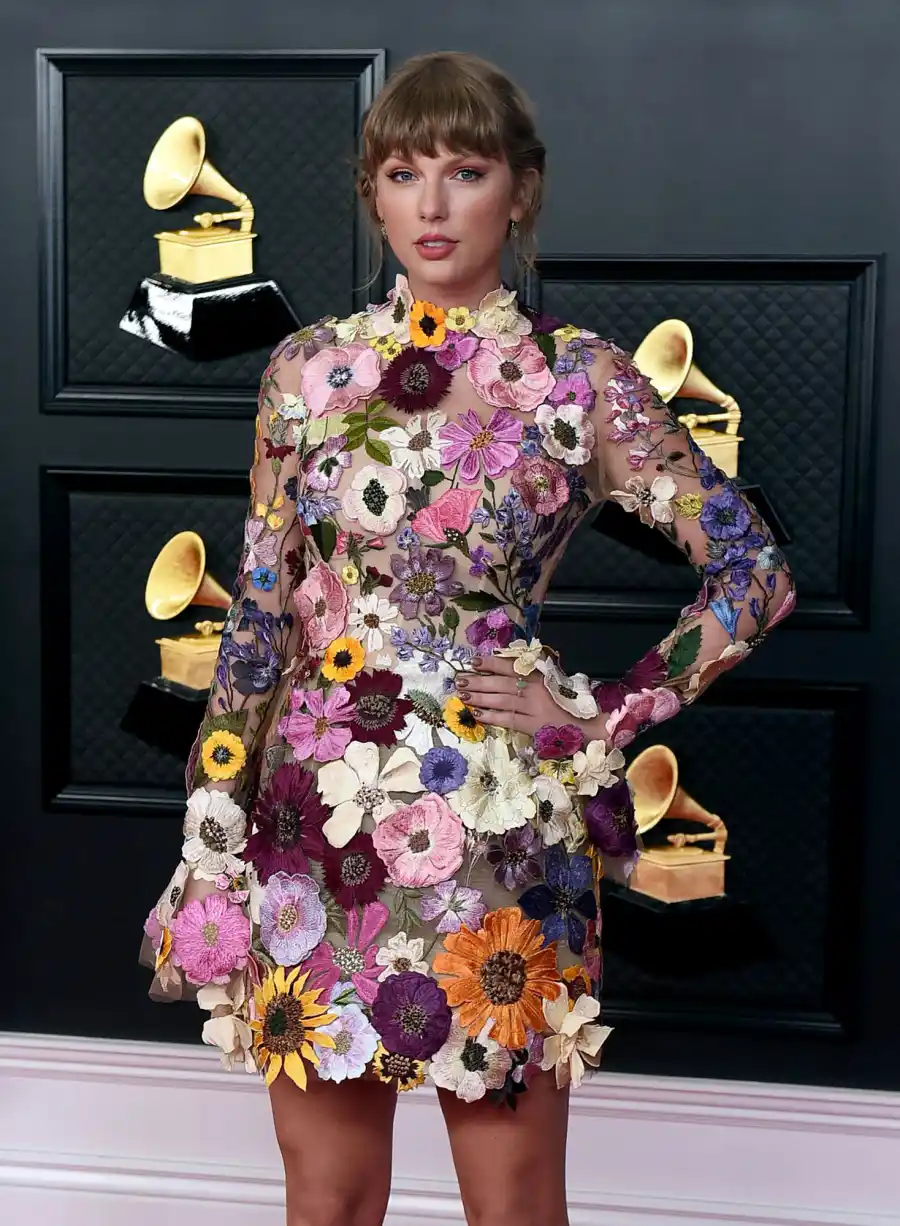 Taylor Swift and Conor Kennedy’s Whirlwind Romance A Look Back at Their Relationship Timeline