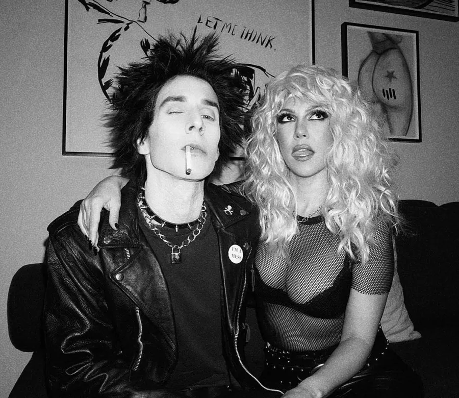 The Best Celeb Beauty Looks From Halloween Weekend Travis Barker Kourtney Kardashian