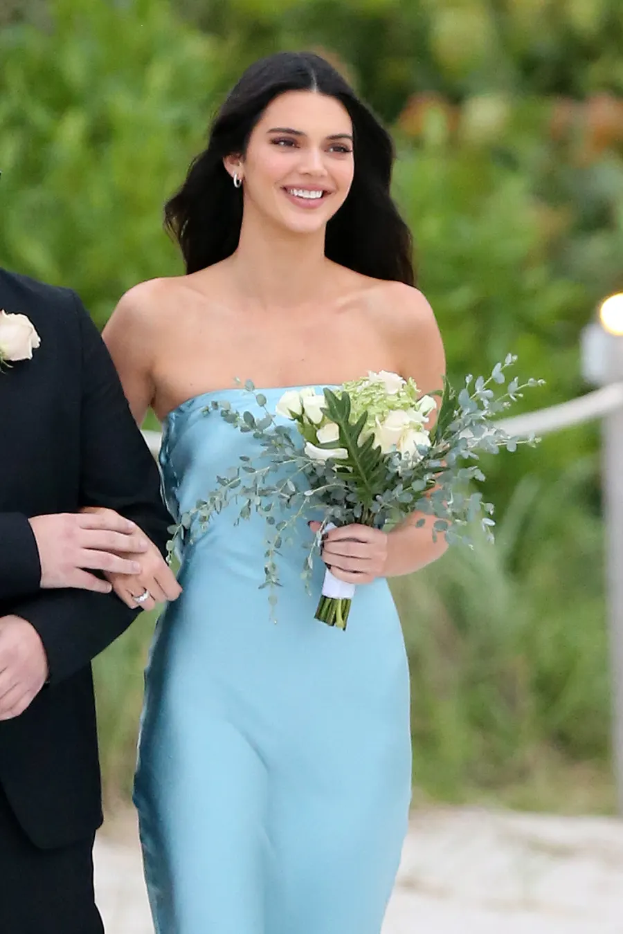 The Kardashian Jenner Sisters Are Seriously Stylish Wedding Guests