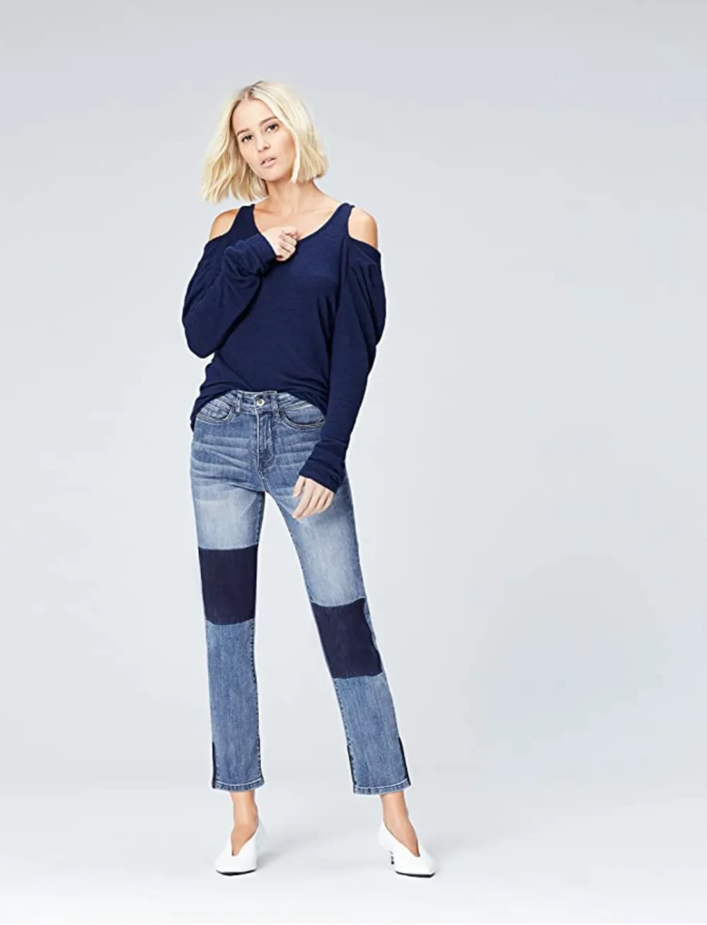 find. Women's Straight Leg High Rise Contrast Jeans