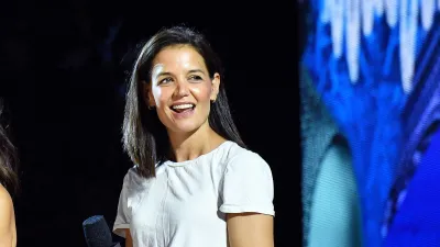 katie-holmes-champion-joggers