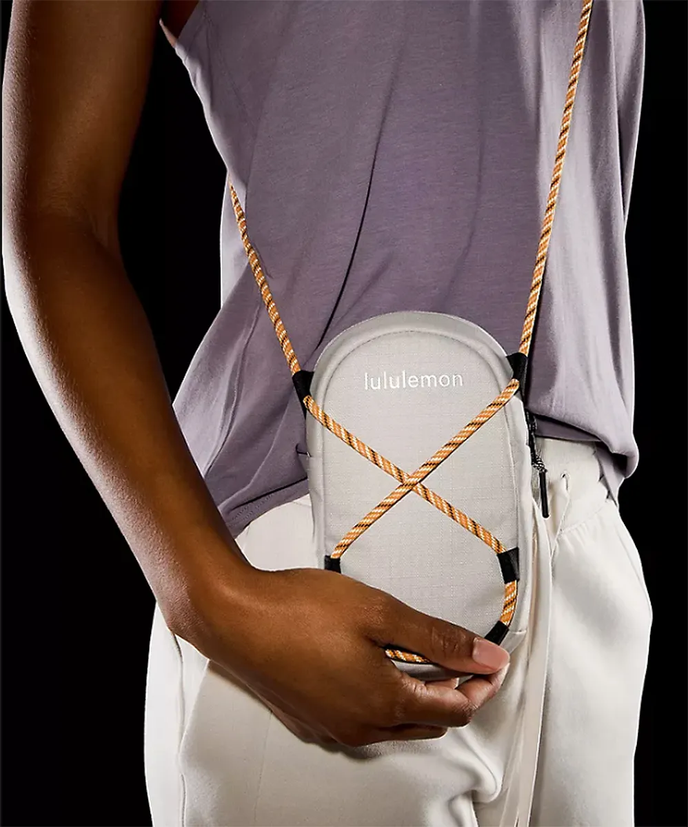 lululemon-black-friday-specials-paracord-crossbody