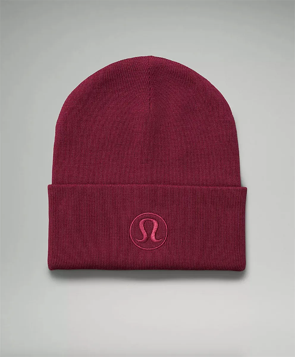 lululemon-holiday-gifts-beanie