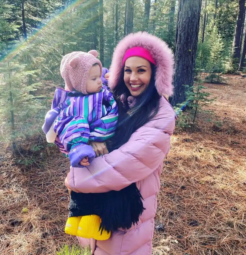 Bachelor's Britt Nilsson, More Celeb Families Choosing Christmas Trees