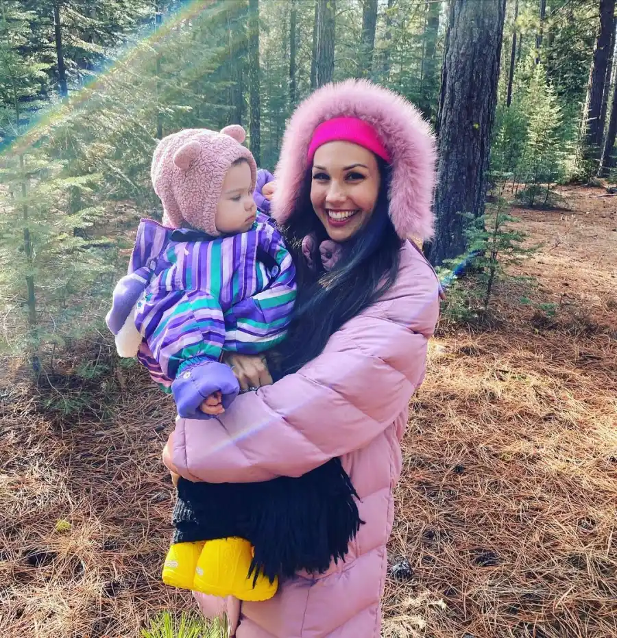 Bachelor's Britt Nilsson, More Celeb Families Choosing Christmas Trees