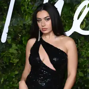 SNL Cancels Charli XCX performance amid COVID-19 concerns