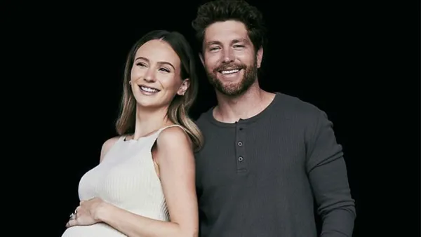 Chris Lane Lauren Bushnell Throwback Pregnancy