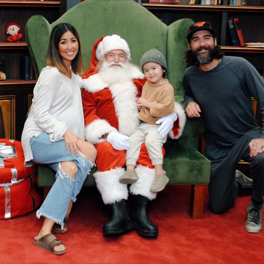 Duck Dynasty Rebecca Robertson Santa Pics Zane, Johnreed Loflin
