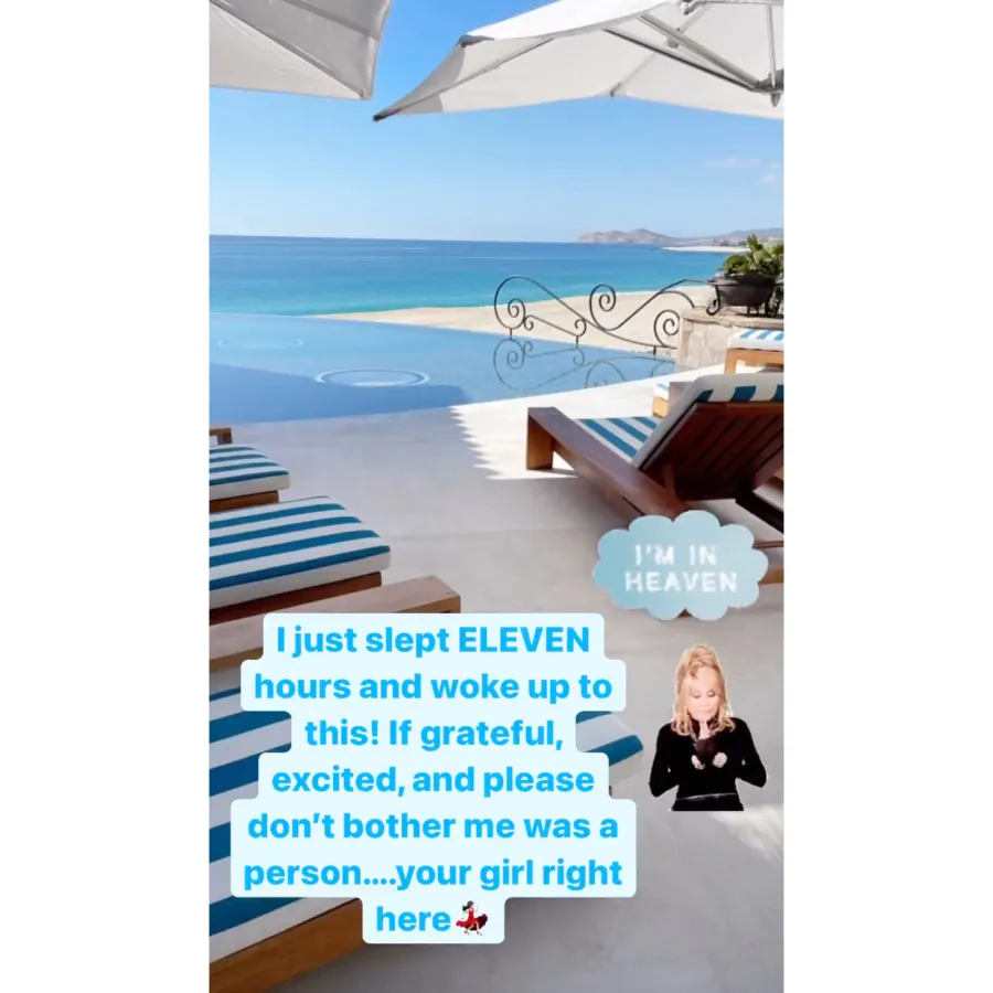 Girls Trip Chrishell Stause Heads Mexico With Emma After Jason Split