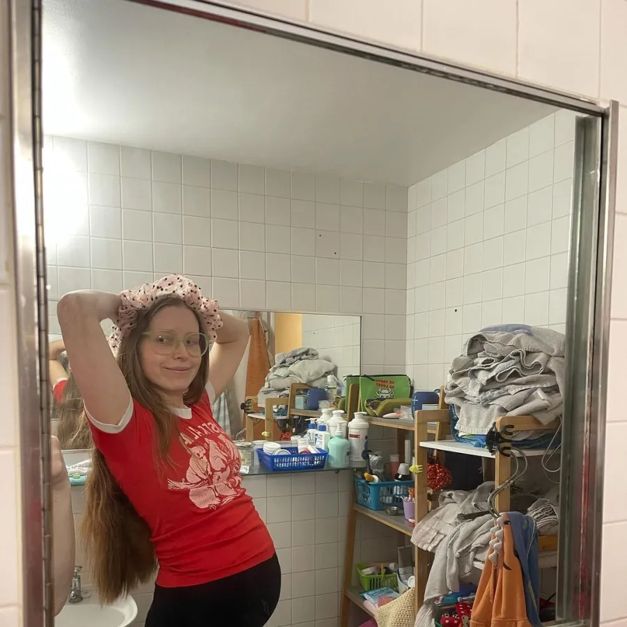 Harry Potter’s Jessie Cave Is Pregnant With Baby No. 4: ‘Can’t Hide’