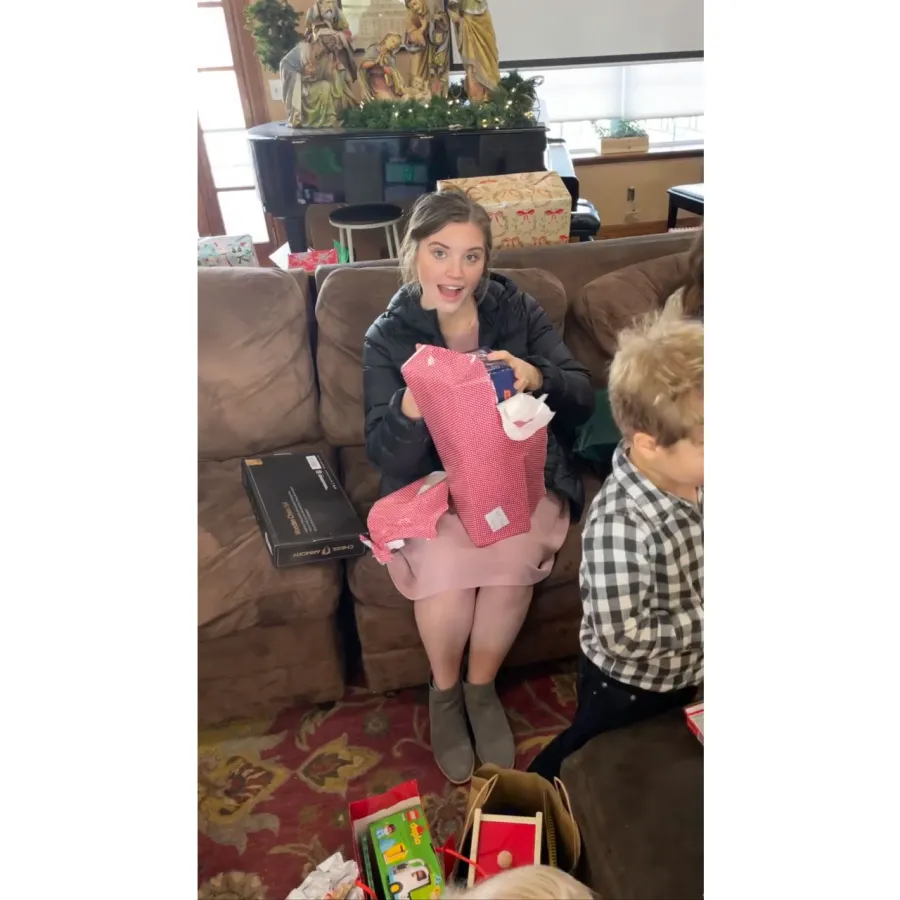 How the Duggar Family Celebrated Christmas Together After Josh Duggar Conviction 04