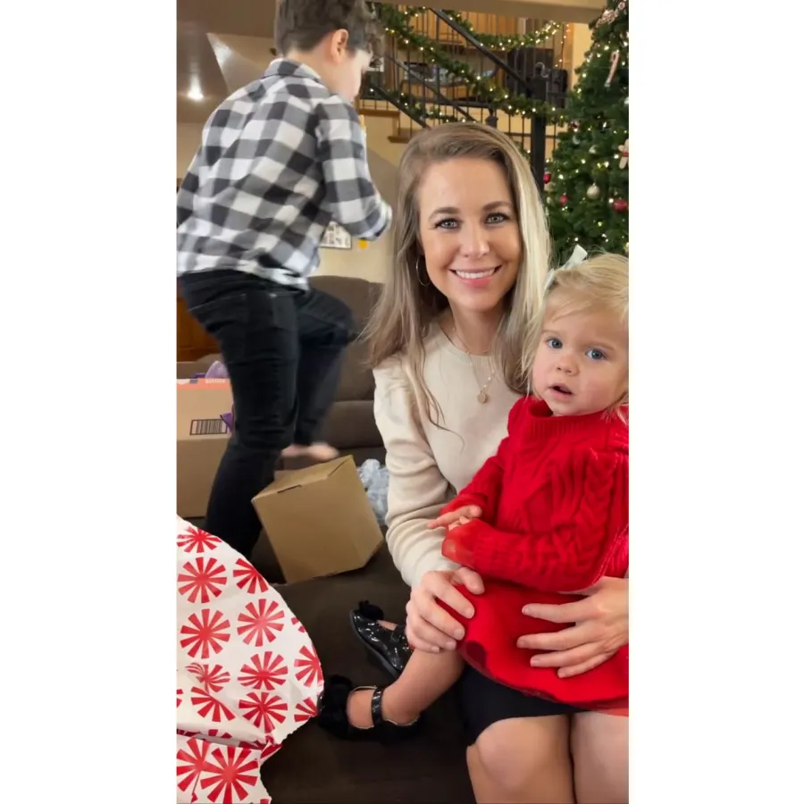 How the Duggar Family Celebrated Christmas Together After Josh Duggar Conviction 09
