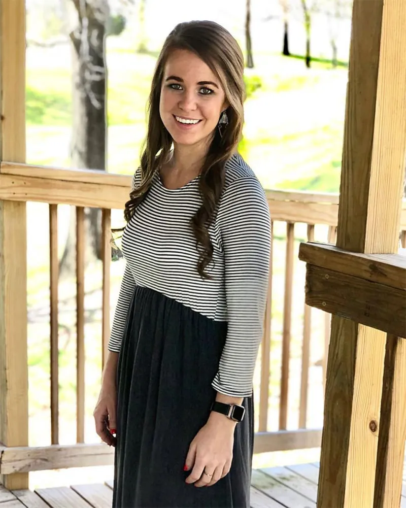 Jana Duggar bio page