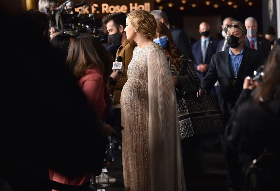 Jennifer Lawrence Pregnant Don't Look Up Premiere 11