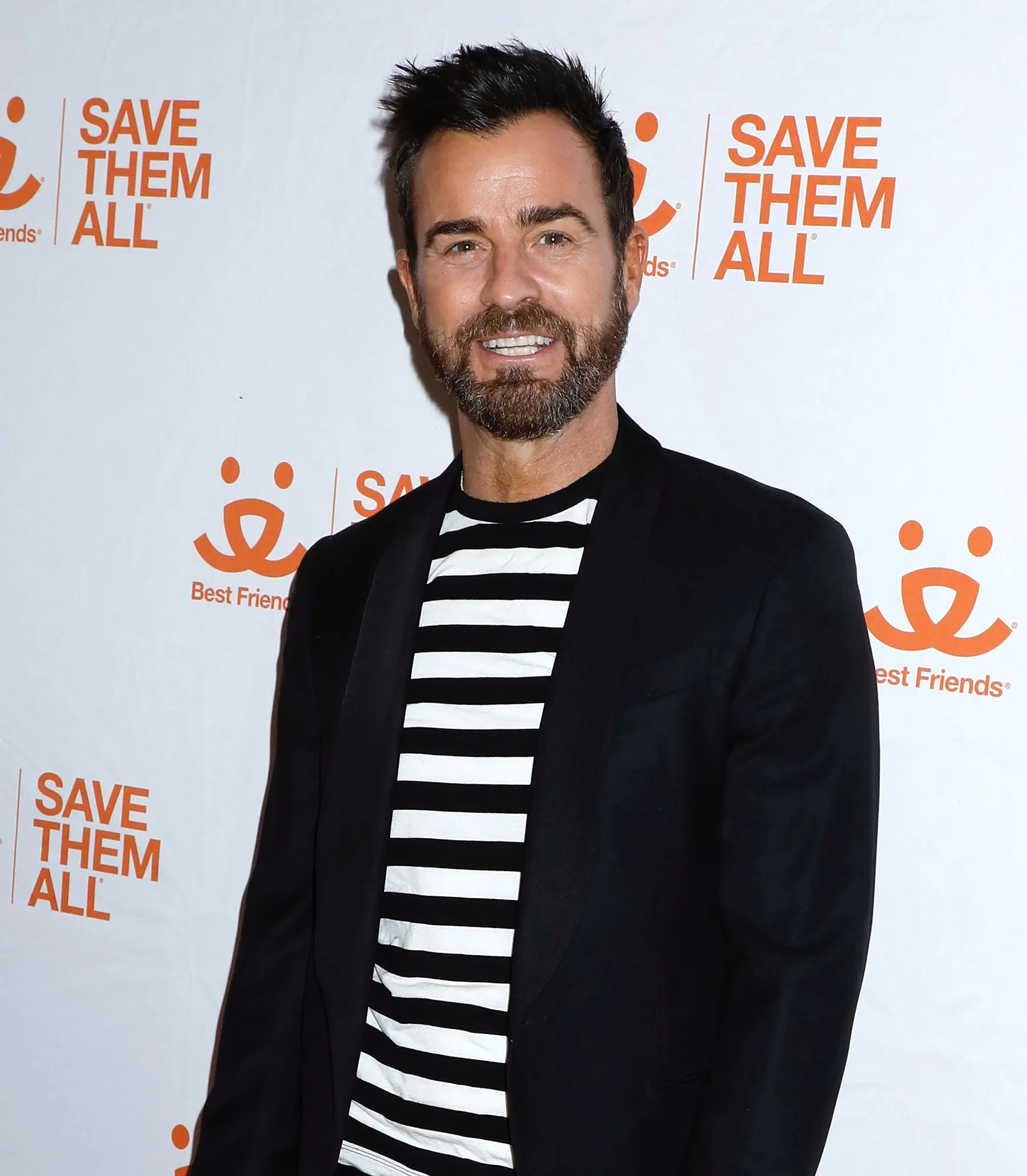 Justin Theroux Is a Big Fan of Ex Jennifer Aniston’s Hair Brand LolaVei