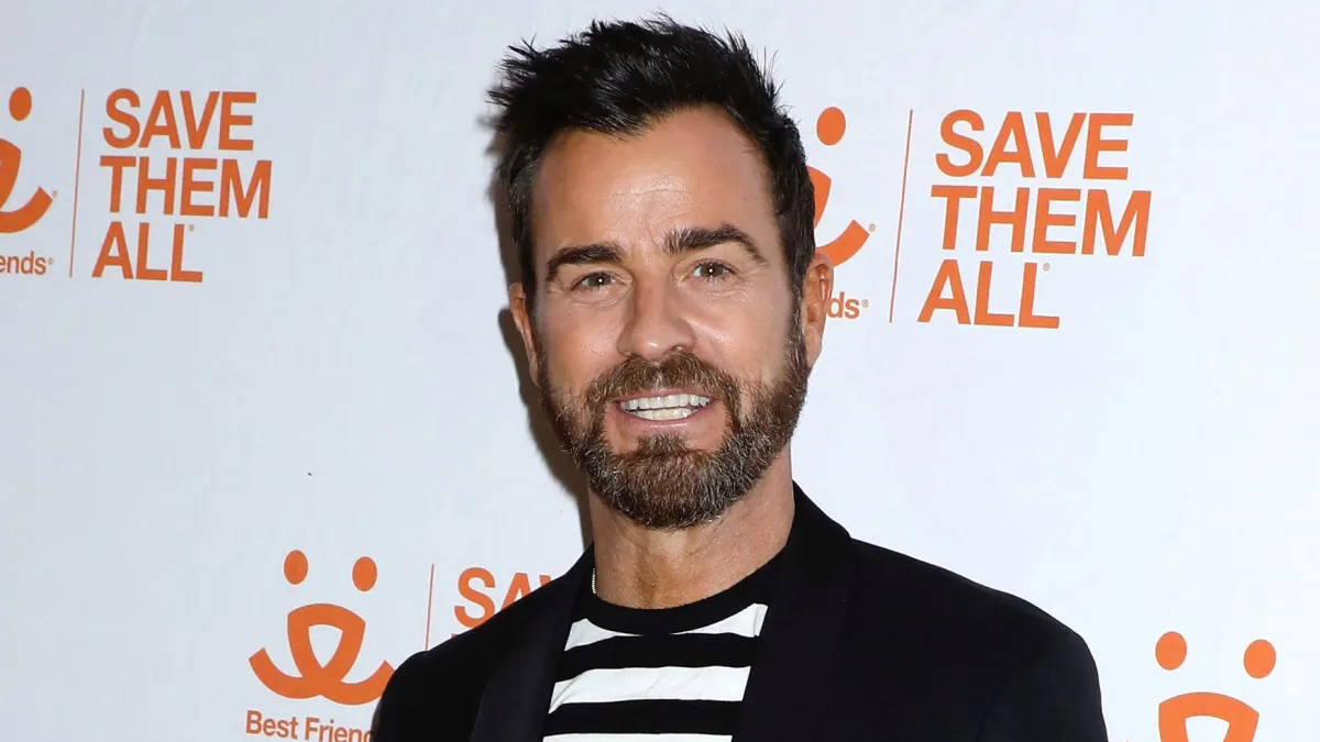 Justin Theroux Is a Big Fan of Ex Jennifer Aniston’s Hair Brand LolaVei