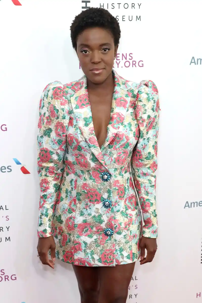 Krys Marshall Celebrities Stand by Zoe Lister-Jones After Chris Noth Allegations