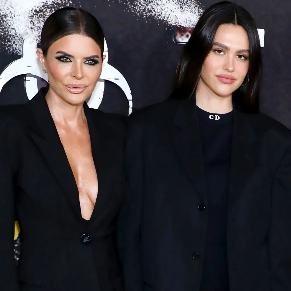 Lisa Rinna Recreates Infamous Family Video After Amelia Called Her Out