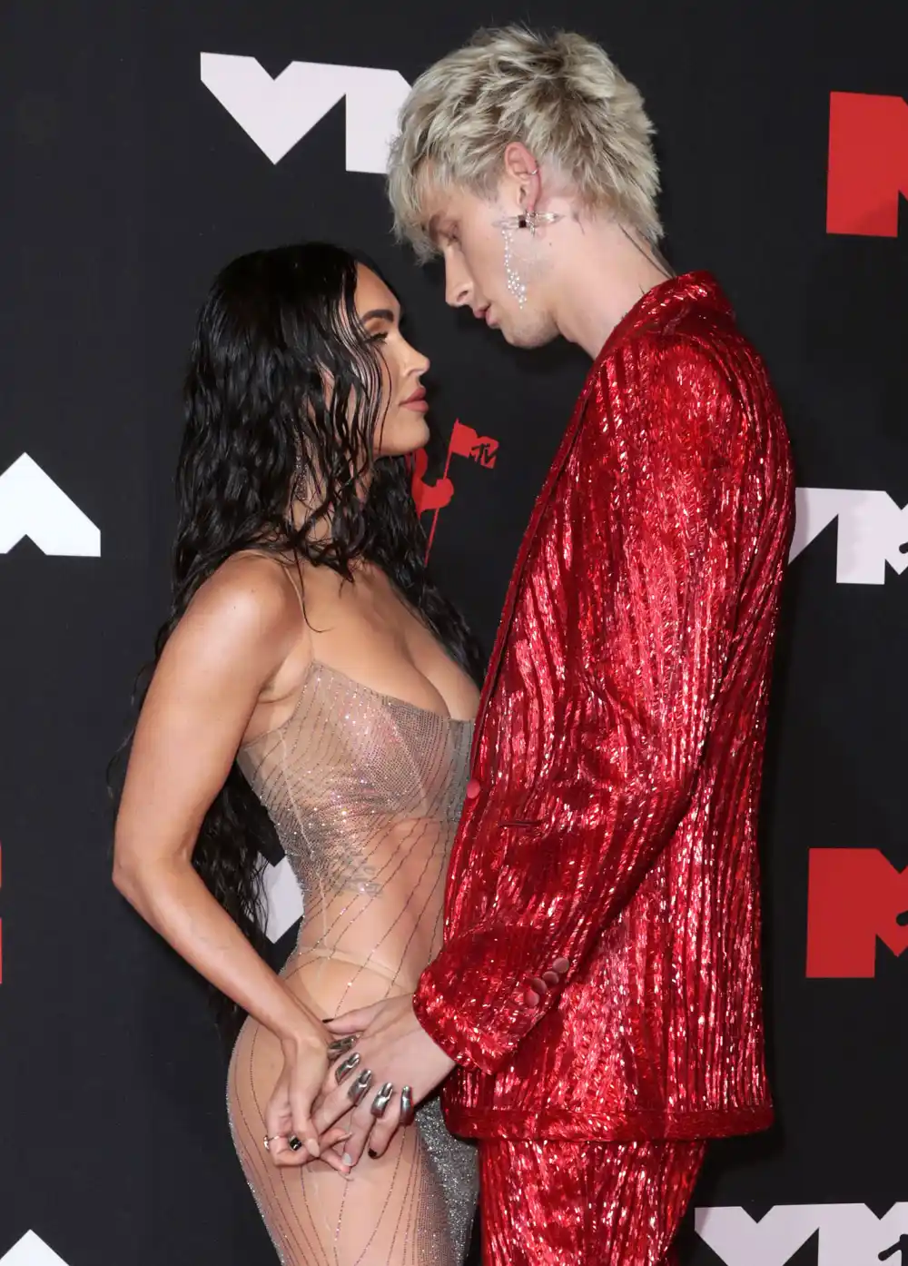 Machine Gun Kelly Accidentally Stabbed Himself to Impress Megan Fox 2