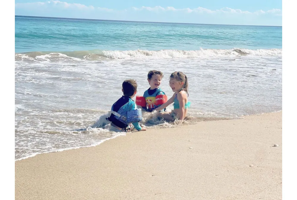 Meghan King Sets New Year Resolution After Cuffe Owens Split 4