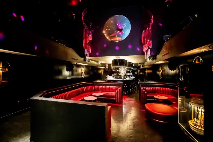 Happy New Year! Ring in 2022 at New York City Hottest Restaurants