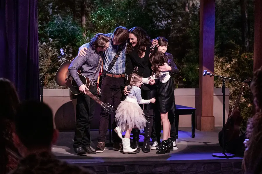 Netflix Shows That Lasted 1 Season The Society Cowboy Bebop More Country Comfort