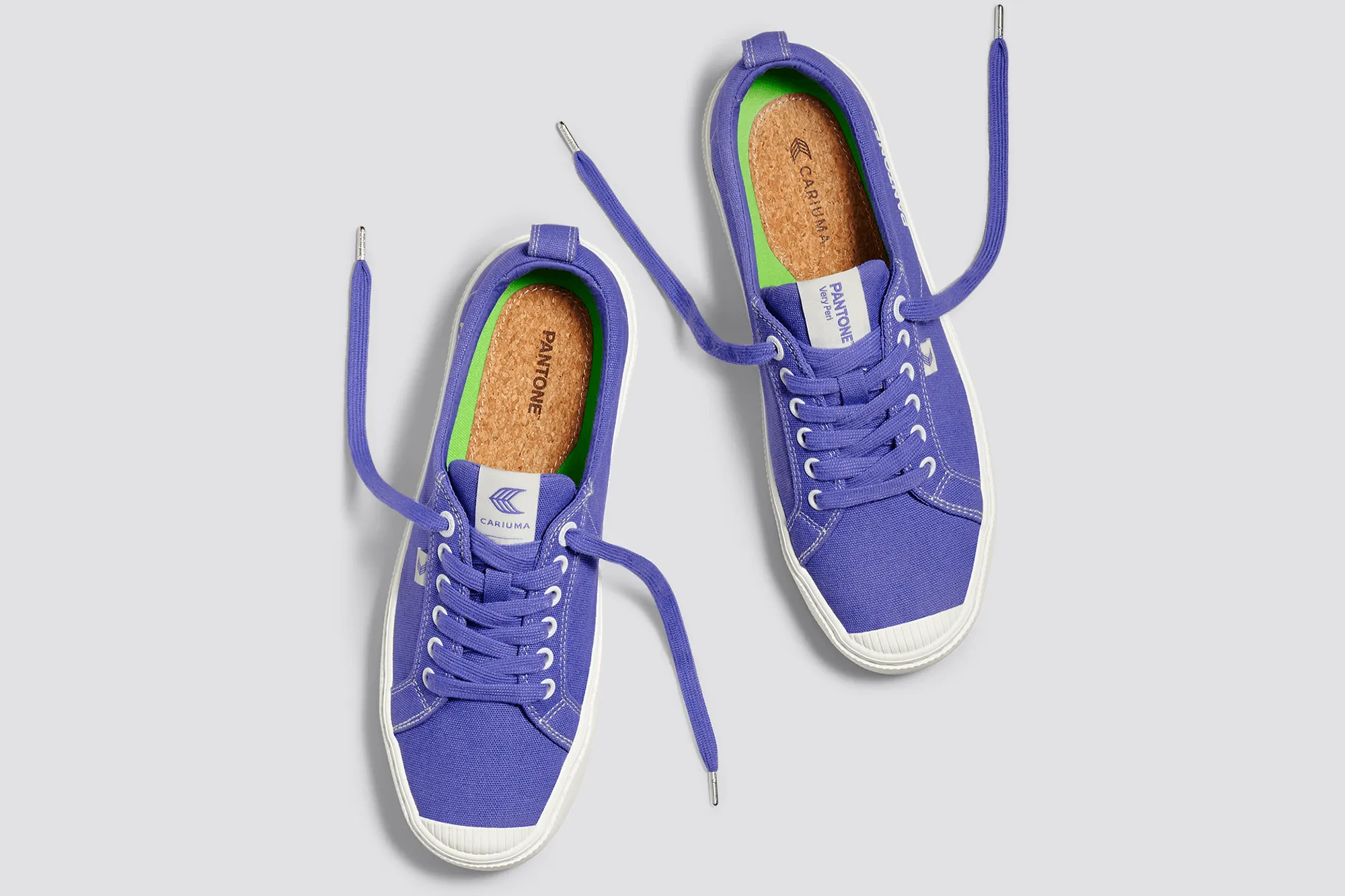 Pantone Very Peri/Off-White Canvas OCA Low