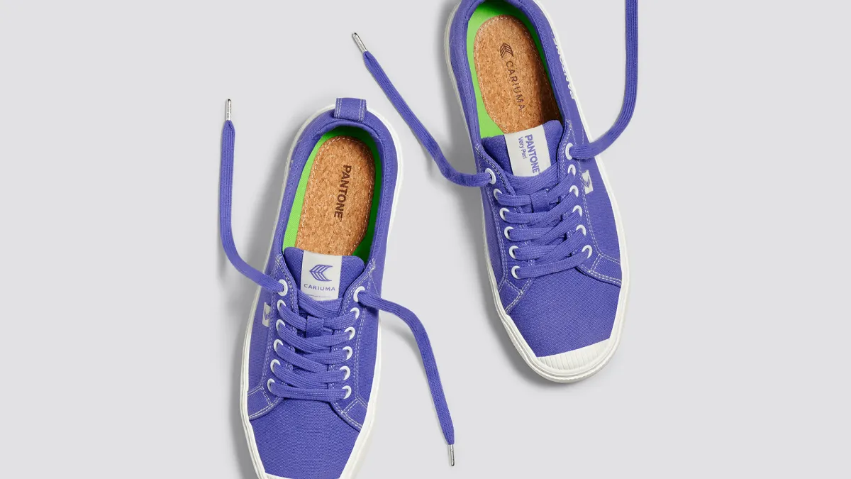 Pantone Very Peri/Off-White Canvas OCA Low