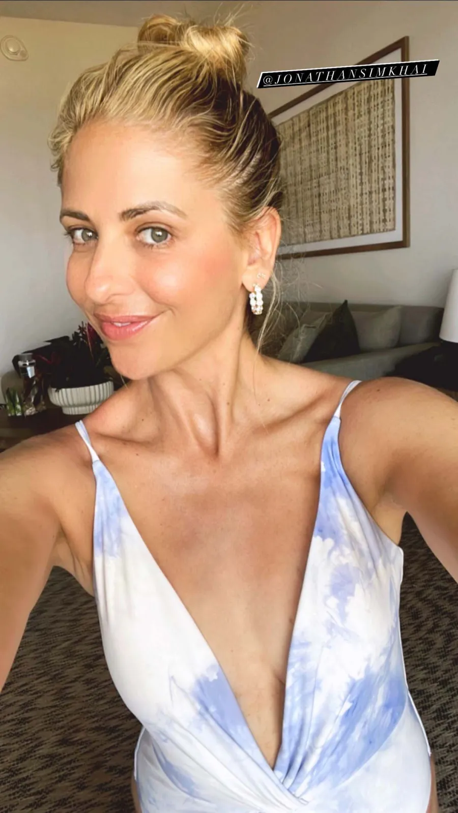 Sarah Michelle Gellar Looks Positively Ageless One Piece Swimsuit