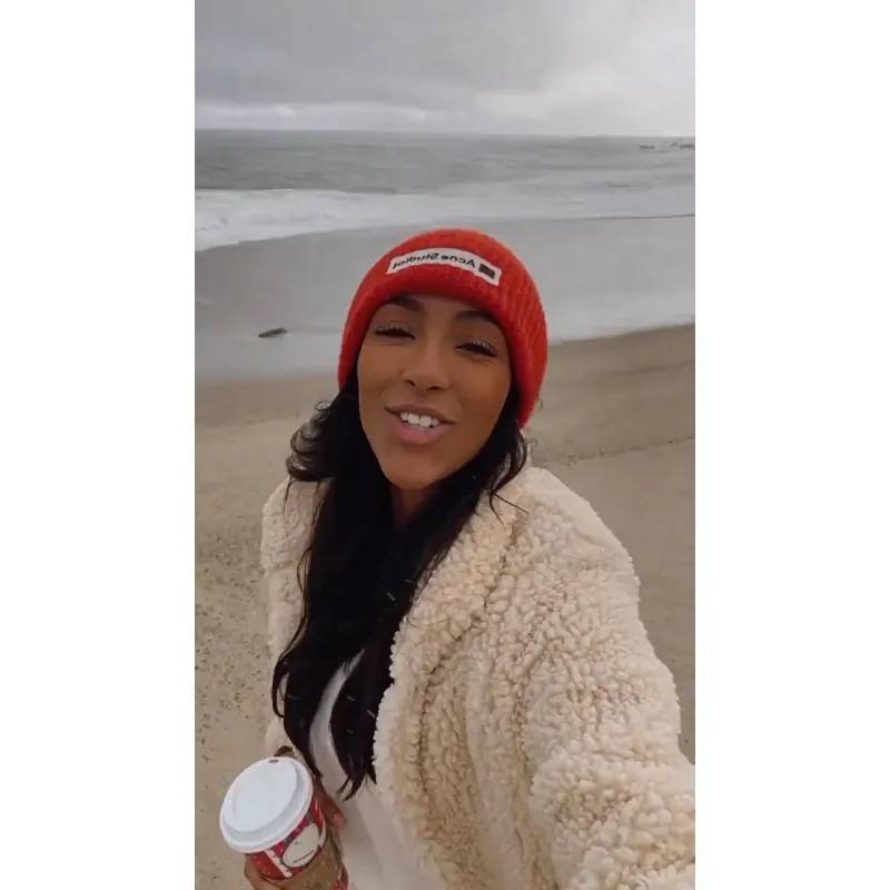 Tayshia Adams Takes Solo Christmas Trip After Zac Clark Split: ‘No Better Place to Give Gratitude’