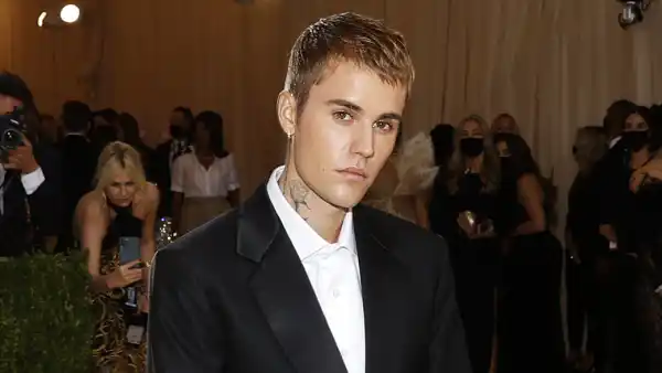 Justin Bieber Sparks Priest Comparisons in Balenciaga Campaign: 'It's Fashion Darling'