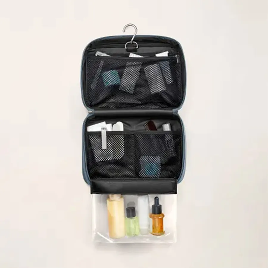 luxury-gifts-away-toiletry-bag