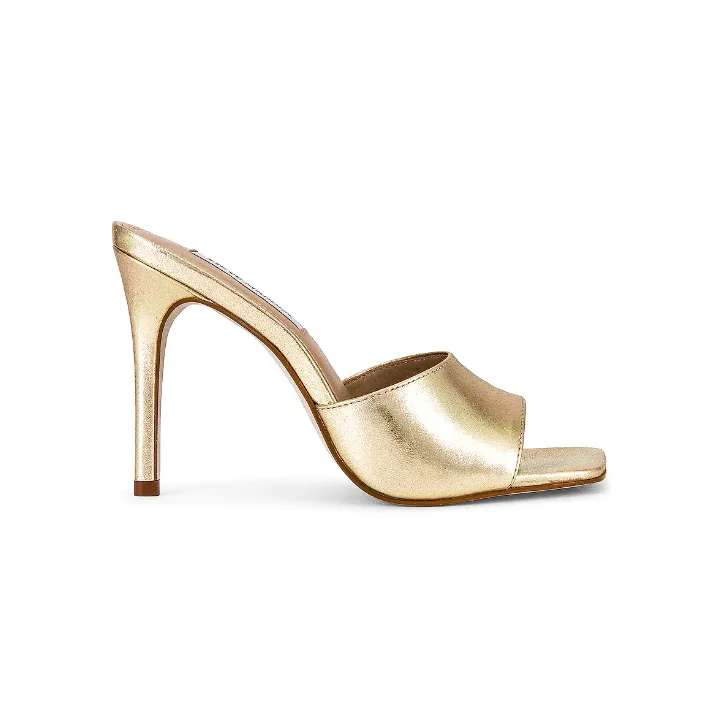 revolve-holiday-pieces-steve-madden-heels