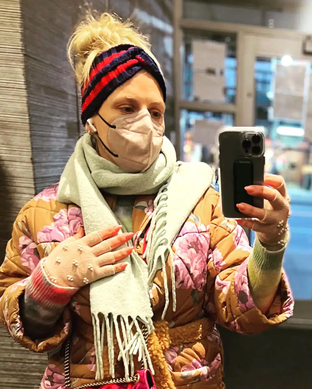 Busy Philipps Jokes She Doesn&rsquo;t Know How to Dress for New York Weather: &lsquo;I Don&rsquo;t Have a Style&rsquo;
