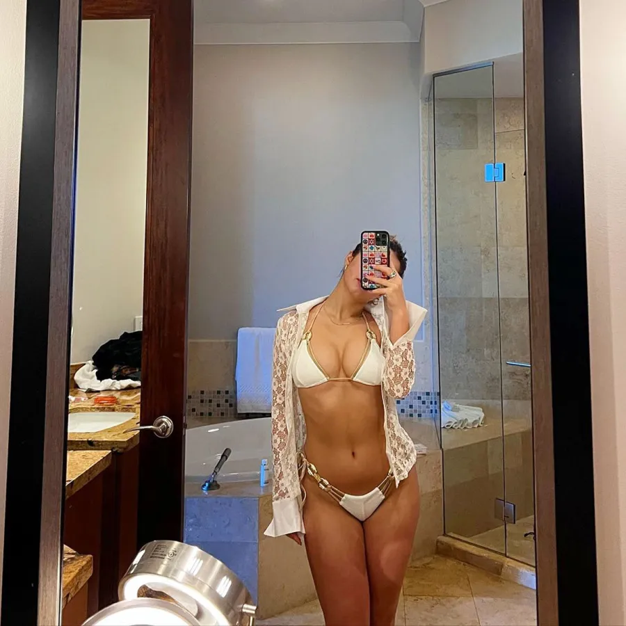 Chrishell Addison Celebs Kicked-Off-2022-Seriously-Sexy-Swimwear Addison Rae