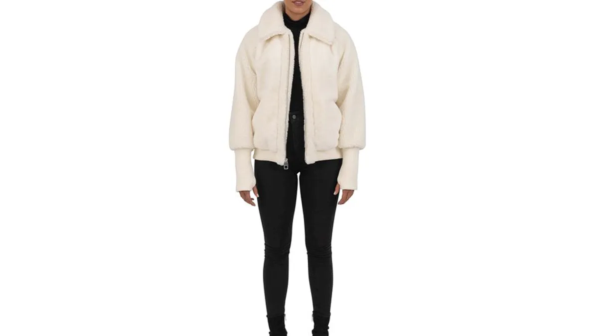 Cyn & Luca Women's Oversized Faux Fur Jacket
