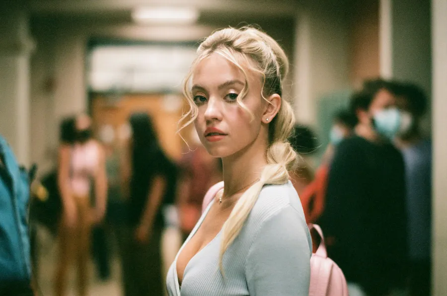 Euphoria Season 2 Beauty Looks Youre Going Want Recreate Sydney Sweeney