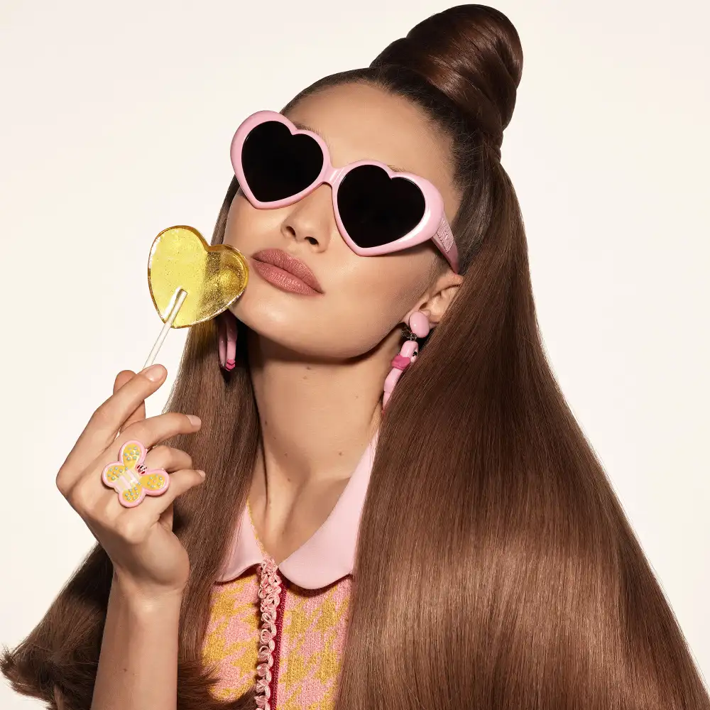 Fans Are Convinced Gigi Hadid Looks Like Ariana Grande in Her Moschino Campaign