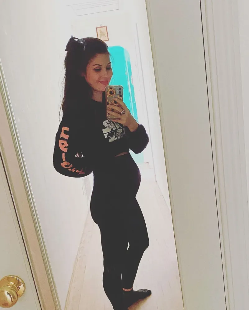 ICYMI Bachelor Britt Nilsson Pregnant With Baby No 2