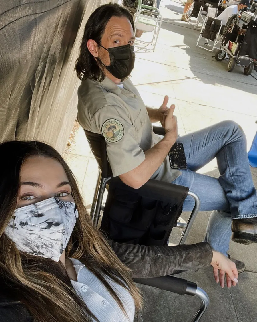 New 'Scene Partner'! Steve Kazee Joins Jenna Dewan on ‘The Rookie’ Set