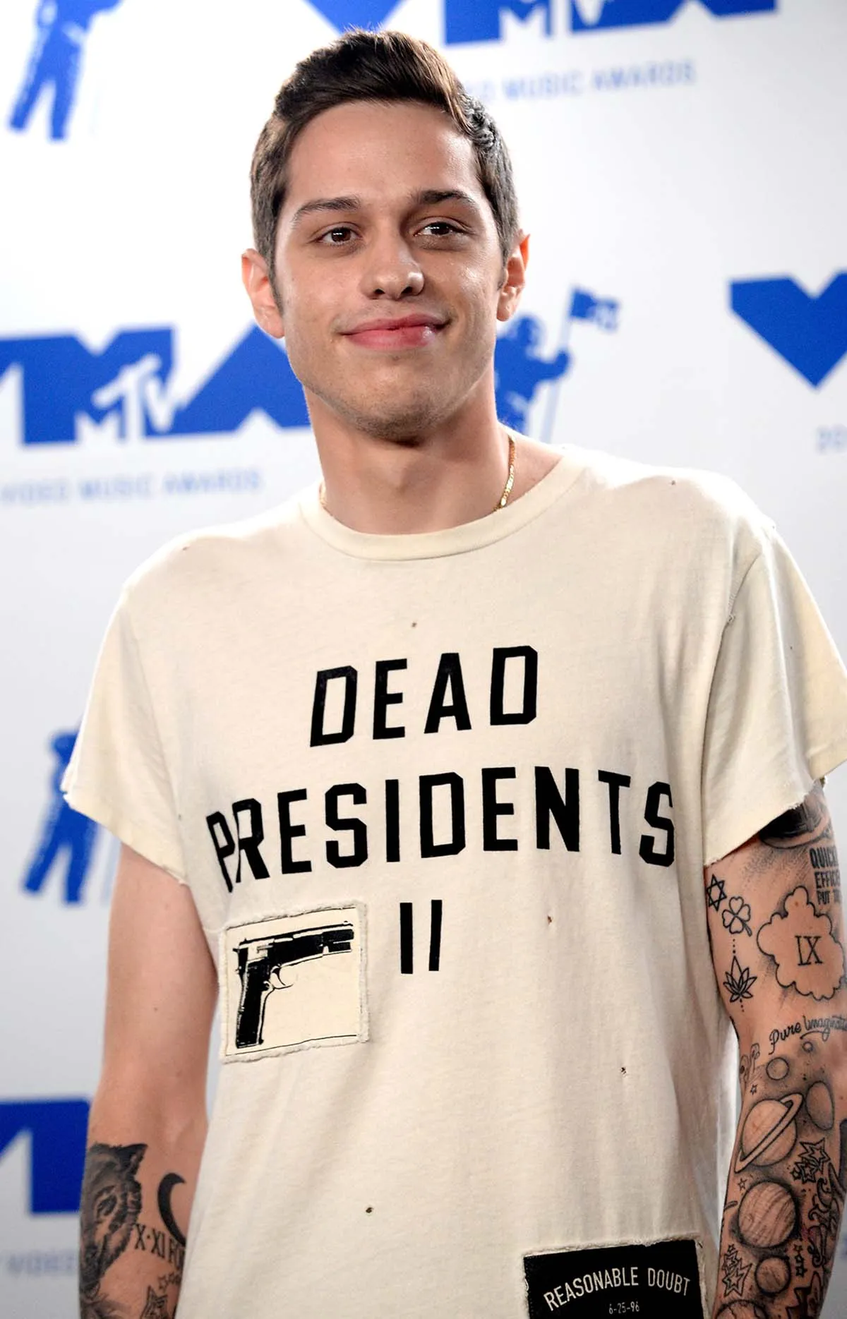 Pete Davidson Got Spray Tan Before NYE Special Because Hes Really White