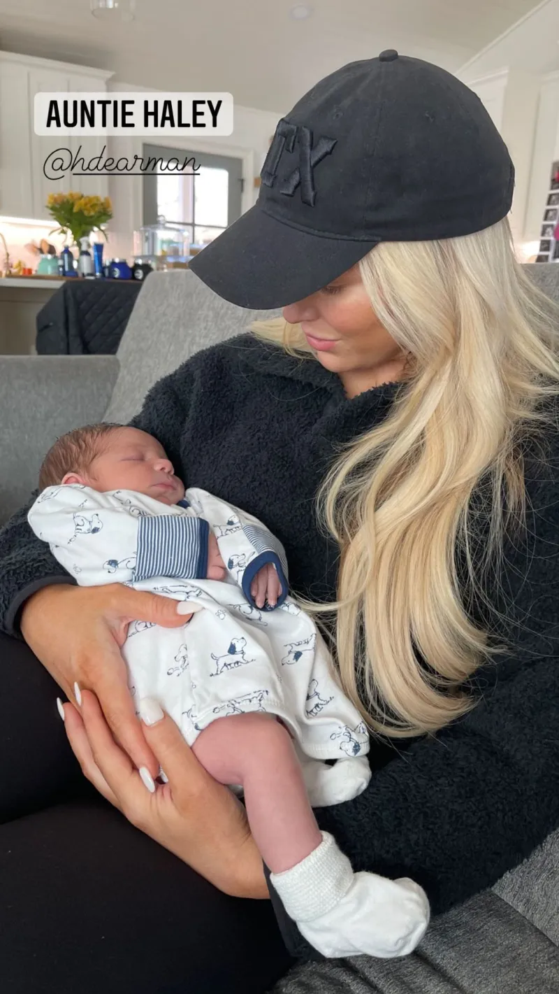 Raven Gates, Adam Gottschalk's Son Gates' Baby Album Meeting Moms Friends